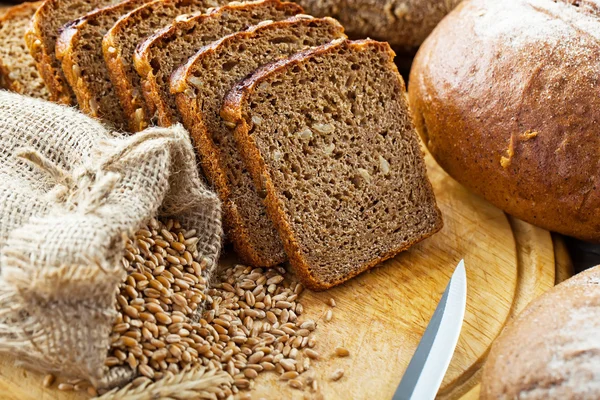 Brot und Korn — Stockfoto