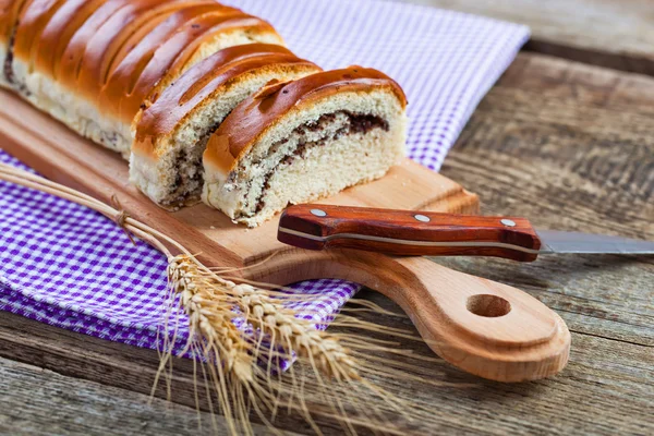 Haşhaş tohumu ile pasta — Stok fotoğraf