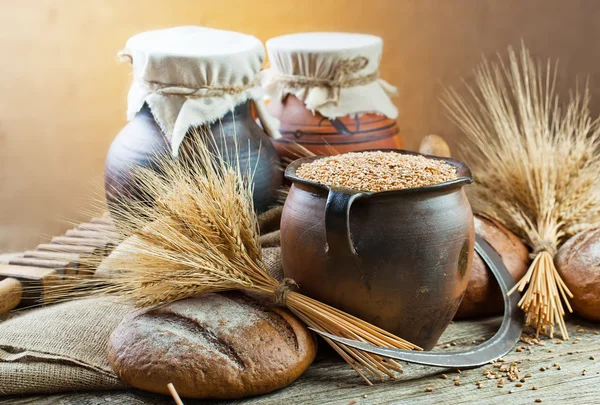 Brot und Korn — Stockfoto