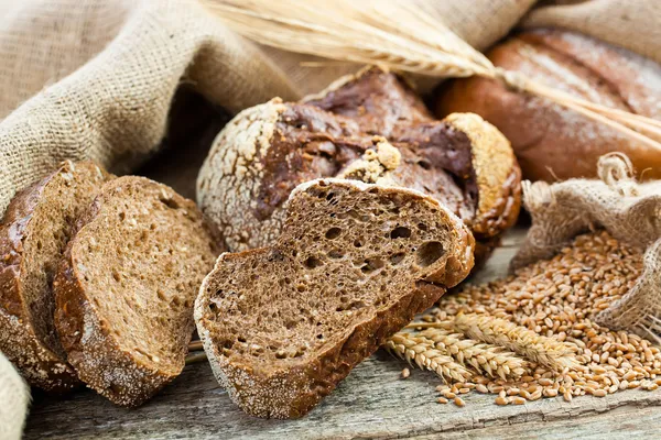 Brot und Korn — Stockfoto