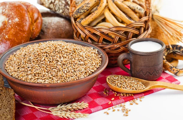 Composition of bread and milk — Stock Photo, Image