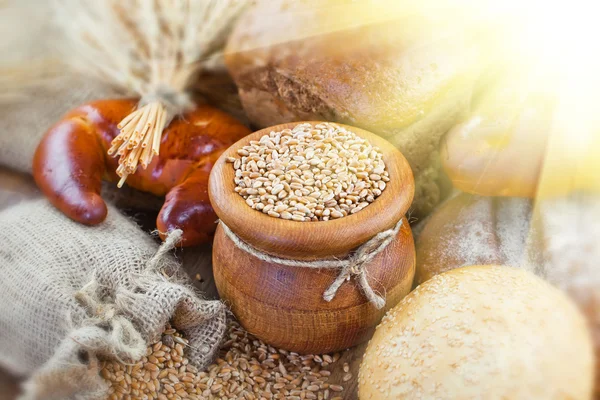 Зерно і хліб — стокове фото