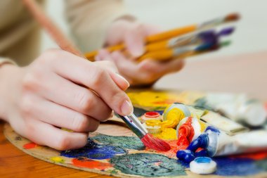 boya ve fırça kompozisyon