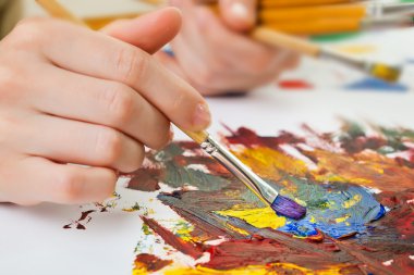 boya ve fırça kompozisyon