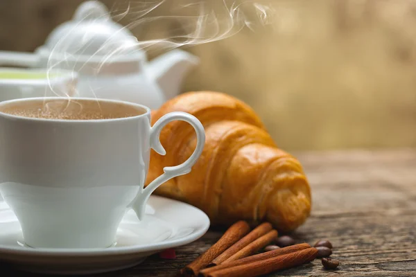 Zwarte koffie — Stockfoto