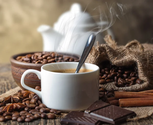 Zwarte koffie — Stockfoto