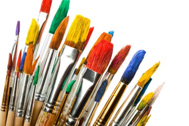 Boyalar ve fırçalar.