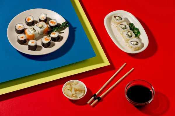 Sushi Plate Bright Colored Background — 图库照片