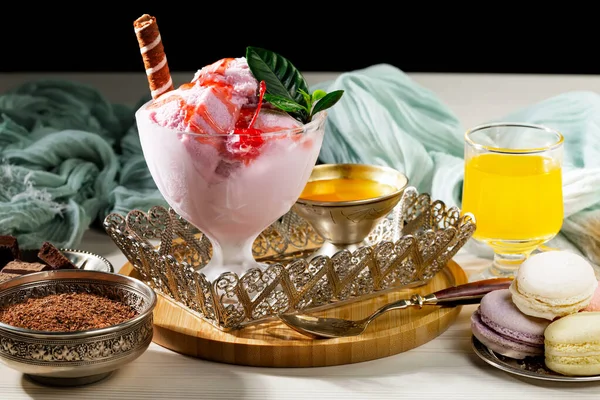 Ice Cream Table Bright Colored Background — Fotografia de Stock