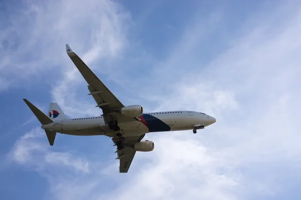Boeing 737 Pronto para aterrissar Fotos De Bancos De Imagens Sem Royalties