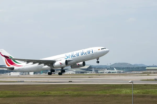 Descolagem do Airbus A330 — Fotografia de Stock