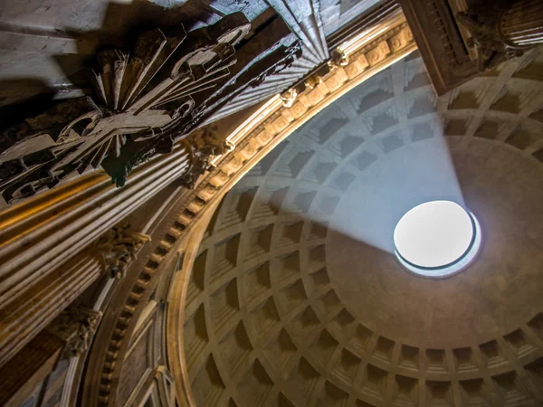 Pantheon Rome Rechtenvrije Stockfoto's