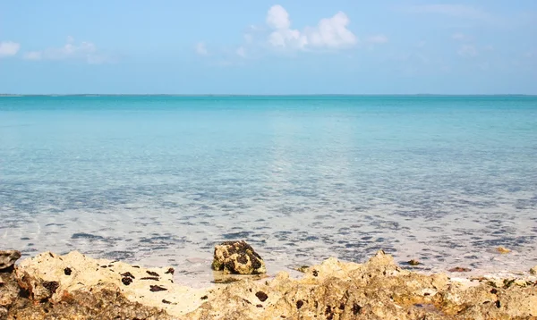 Vacanza in acque tropicali limpide — Foto Stock