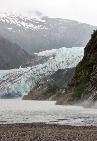 Синий ледник — стоковое фото