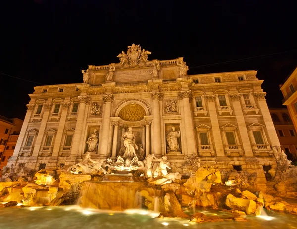 ローマ、イタリア ネプチューンの像にクローズ アップでトレビの泉 — Stock fotografie