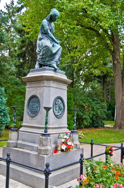 Mozart's grave — Stock Photo, Image