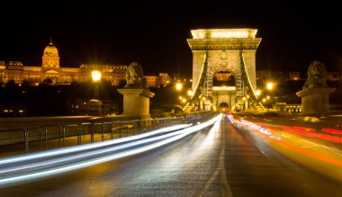 kale ve zincir köprü