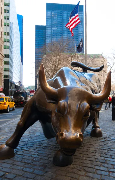 Avgiftsbelagd Bull — Stockfoto