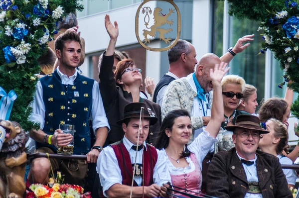 Parade of the hosts of the Wiesn — Stock Photo, Image