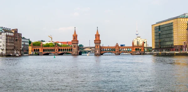 Oberbaum bron — Stockfoto