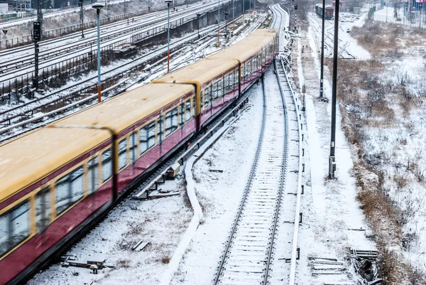 Estrada de ferro nevada — Fotografia de Stock