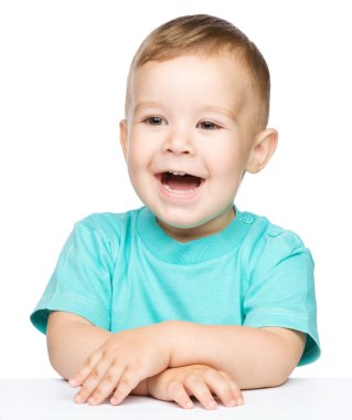 tatlı, neşeli ve küçük bir çocuk portresi