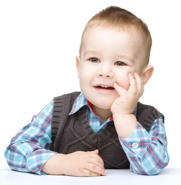 Portret van een schattig jongetje — Stockfoto