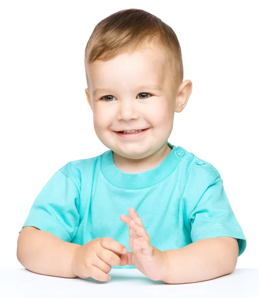 Portret van een schattig jongetje — Stockfoto