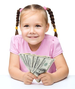 dolar ile küçük kız