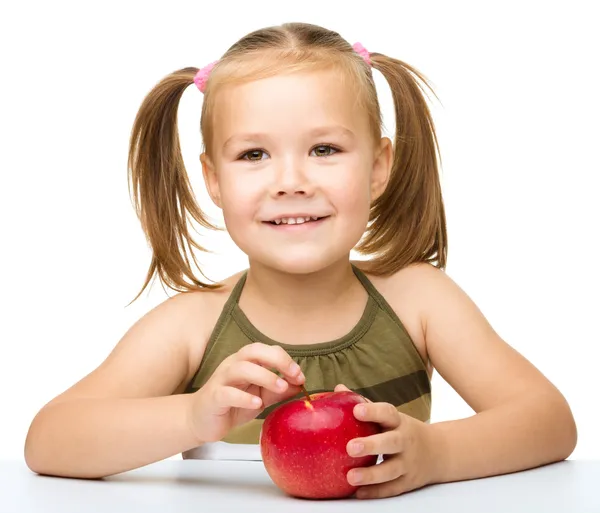 Menina com maçã vermelha — Fotografia de Stock
