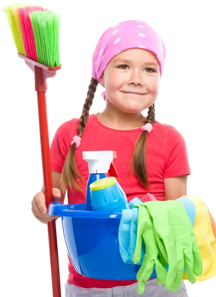 Jong meisje is gekleed als een schoonmaak meid — Stockfoto