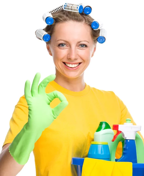 洗浄メイドとして若い女性 — ストック写真