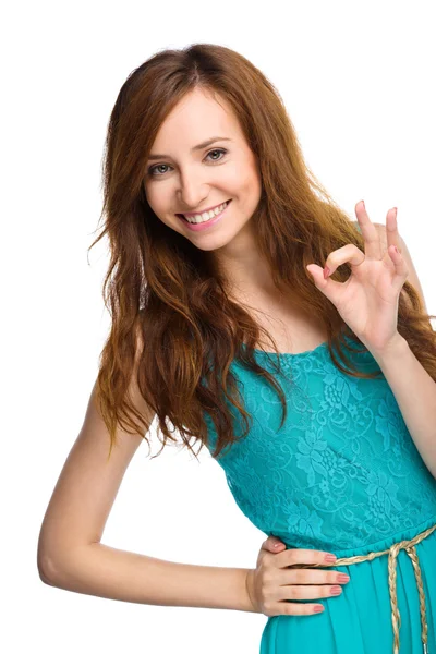 Woman is showing OK sign — Stock Photo, Image