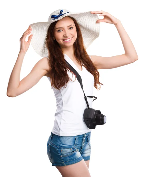 Mladá žena nosí letní klobouk — Stock fotografie