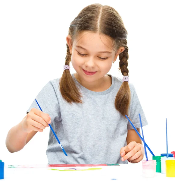 Little girl is painting with gouache — Stock Photo, Image