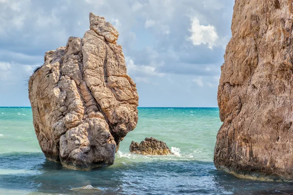 Rock beach petra tou romiou — Stok fotoğraf