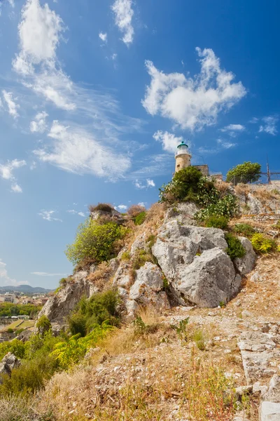 Φάρος στην κορυφή του παλαιό ενετικό φρούριο — Φωτογραφία Αρχείου