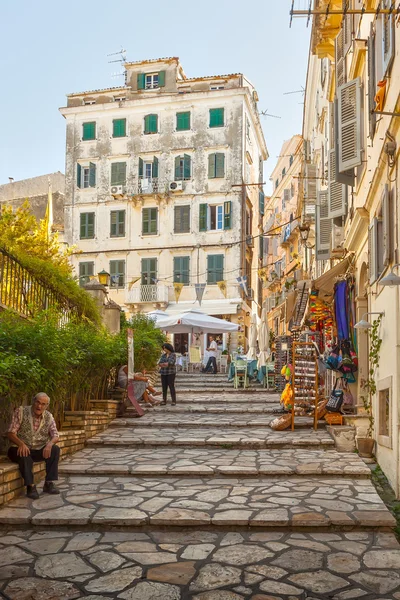 Jalan-jalan sempit di pusat kota bersejarah Kerkyra — Stok Foto