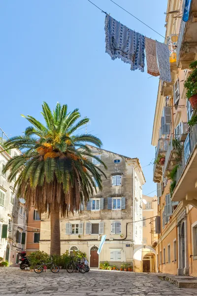 Narrow streets of historical city center of Kerkyra — Stock Photo, Image