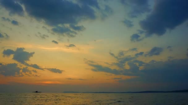 Dramatique paysage nuageux laps de temps 