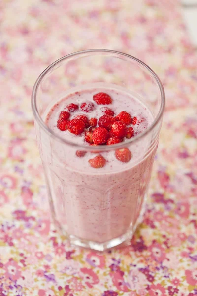 Çilekli Smoothie — Stok fotoğraf