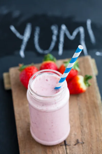 Çilekli Smoothie — Stok fotoğraf