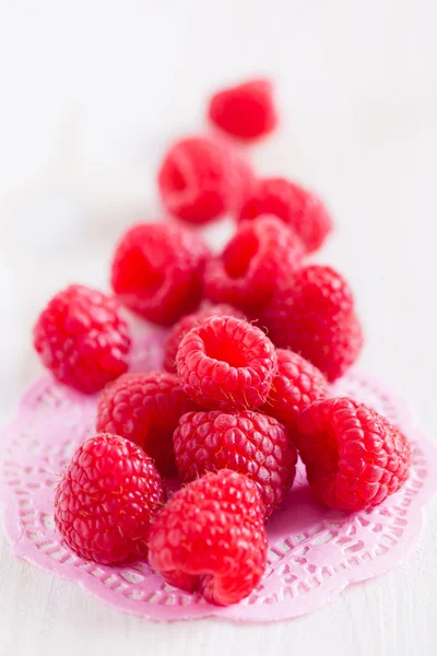 Frische Himbeeren — Stockfoto