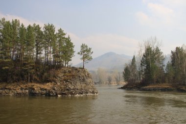 dağ nehir katun. Sibirya
