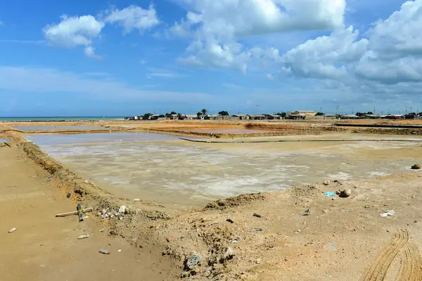 Producción de sal en la península de Guakhir —  Fotos de Stock