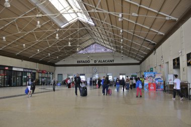 tren istasyonu Alicante