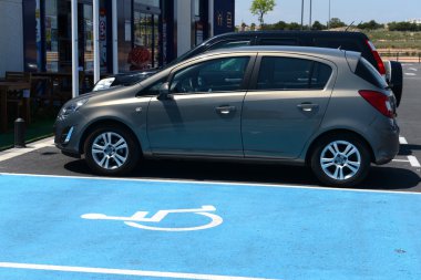 işaret için otopark devre dışı