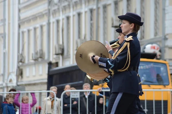 Orchestra from France on parade of participants of international festival of military orchestras — Stock Photo, Image