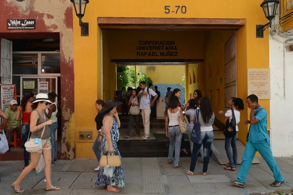 Los ciudadanos en las calles de Cartagena —  Fotos de Stock