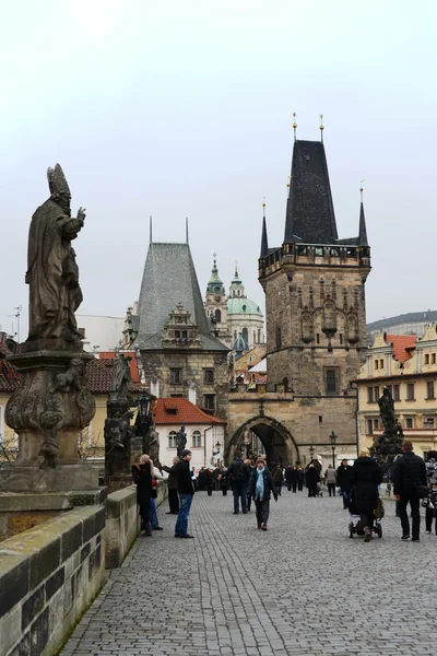 Prag 'daki Charles Köprüsü — Stok fotoğraf